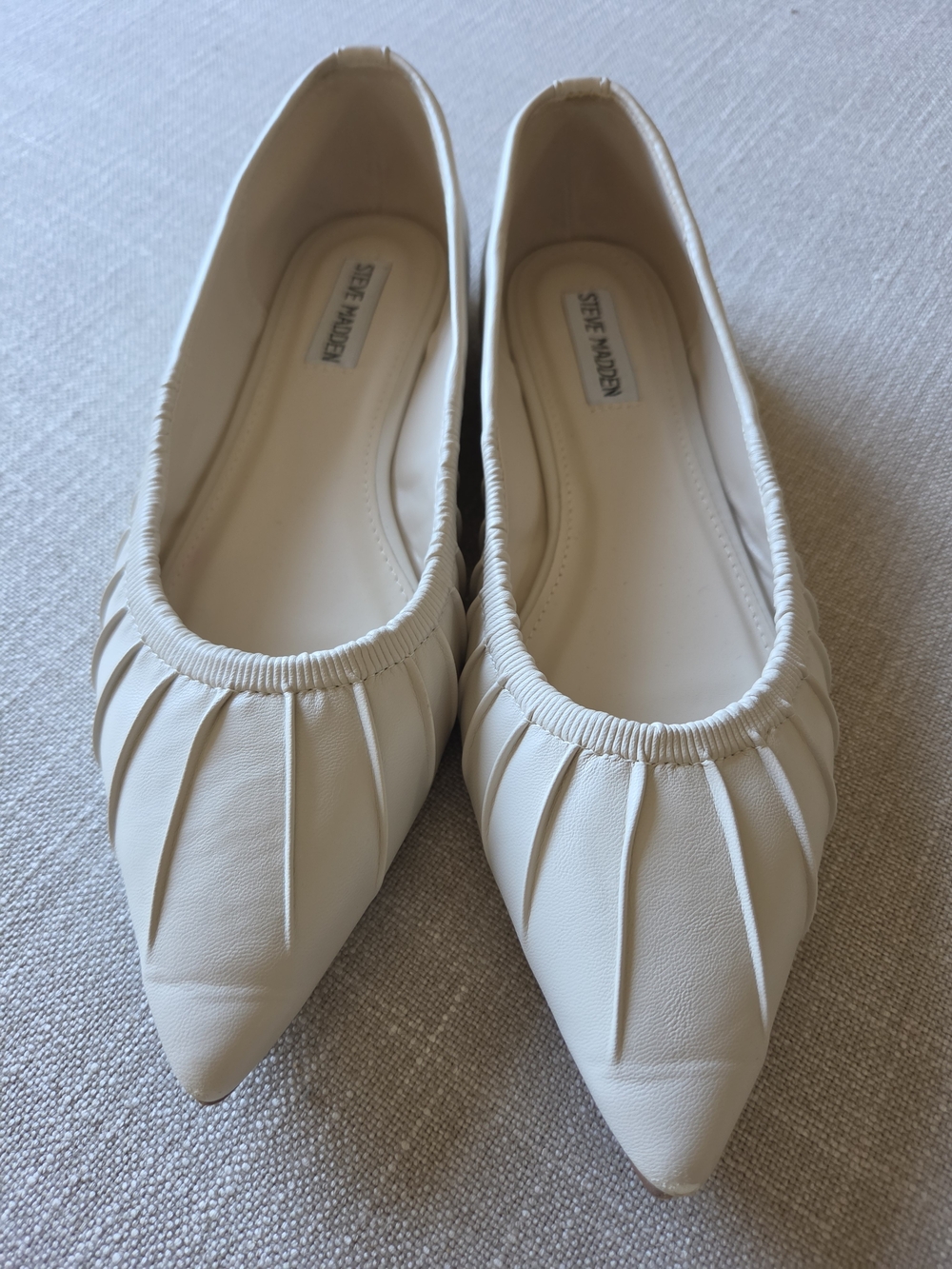 Steve Madden Cream Pleated Pointed Ballet Flat